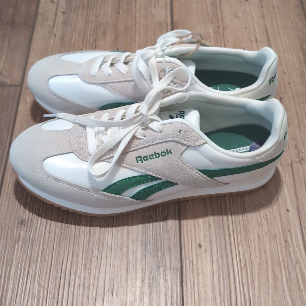 Reebok white and green low-profile sneakers - Picture 3 of 7